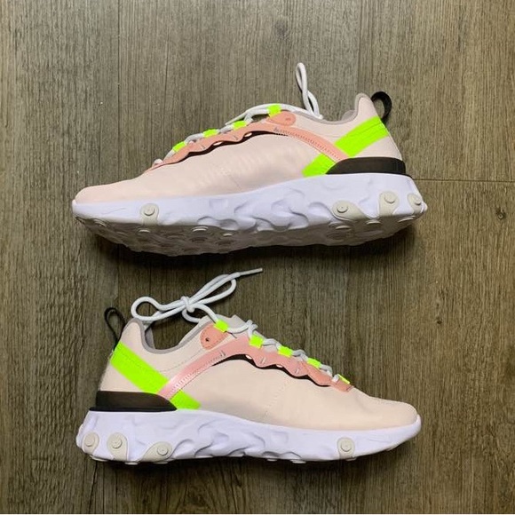 W Nike React Elements 55 PRM - Picture 2 of 3